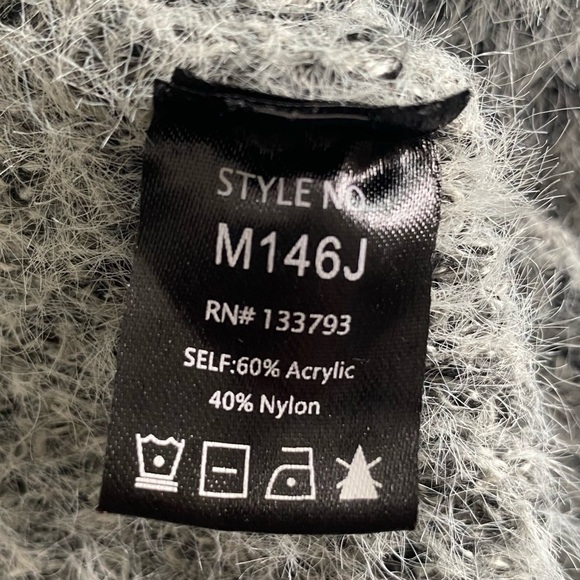 VICI Gray Knitted Chunky Fuzzy Open Cardigan, size Small - Picture 14 of 16